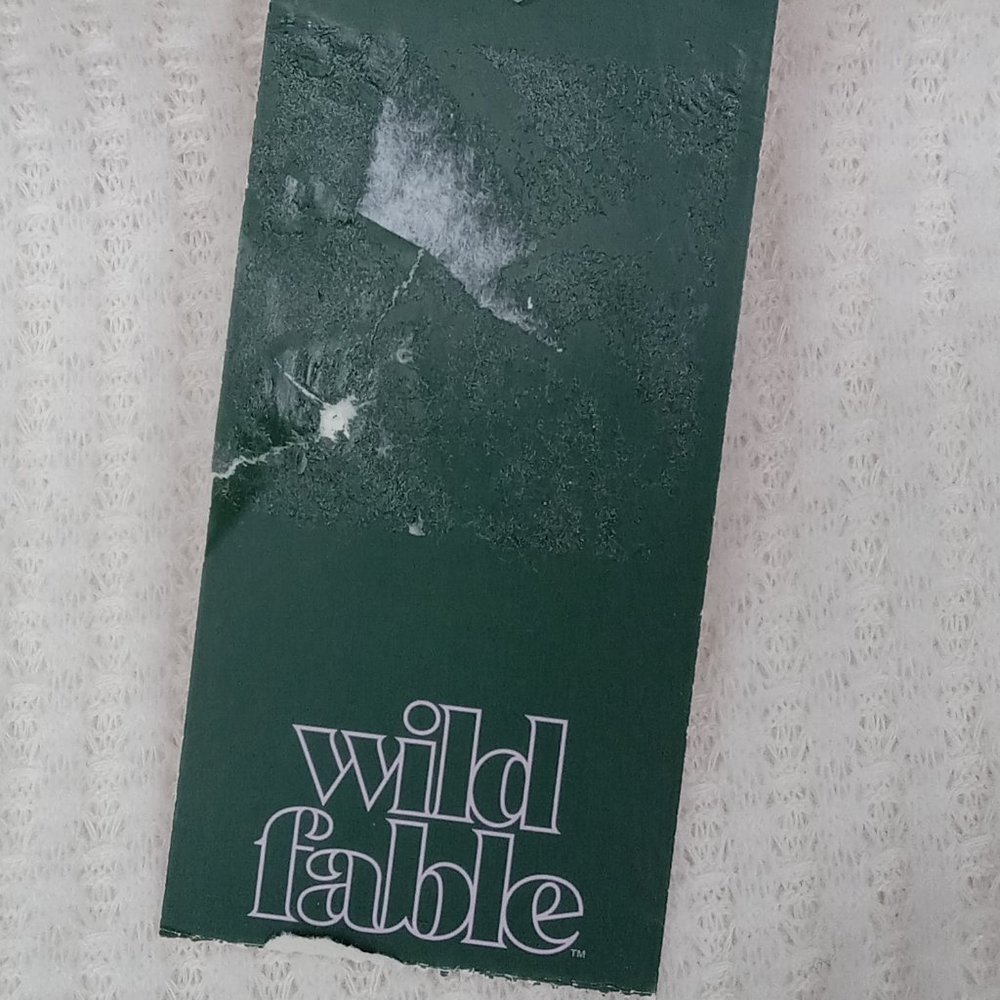 Wild Fable Soft Cropped Bottom Turtleneck Sweater Size Large NWT - Picture 7 of 8